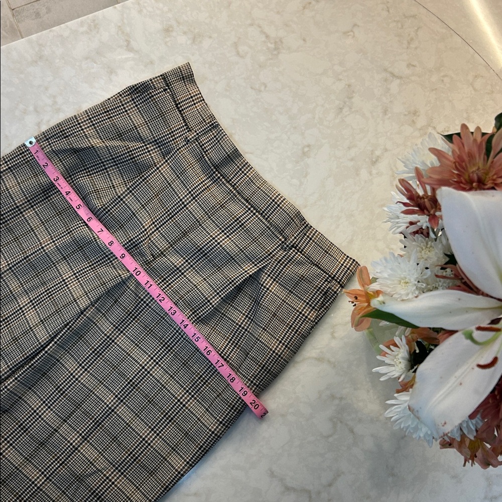 LOFT - Plaid Pull On Tapered Ankle Pants - Picture 5 of 10